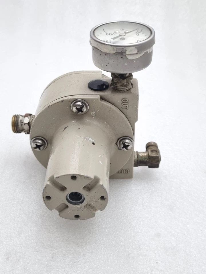 Azbil KZ03-1A Air Regulator In Max. 970kPa Out. 140kPA Made In Japan KZ03-1A